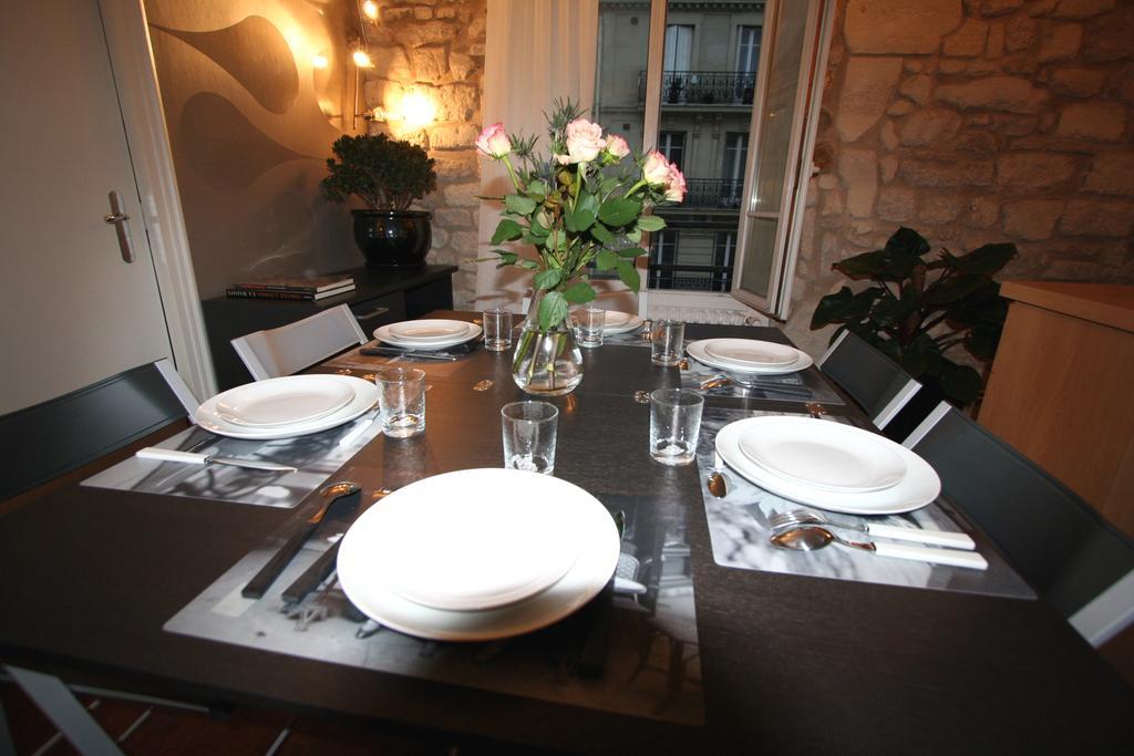 Parisinteriorsrentals - Beautiful Le Marais Notre Dame Appartement Екстер'єр фото